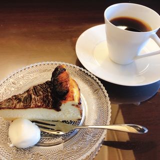 バスクチーズケーキ(poroki coffee)