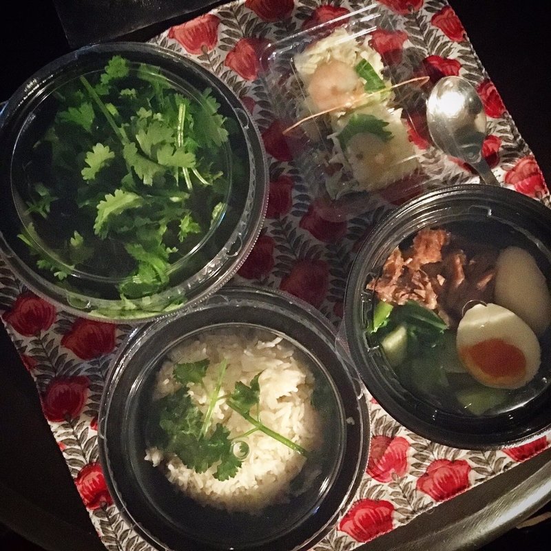 カオカームー(タイ屋台 999 梅田店 （カオカオカオ）)