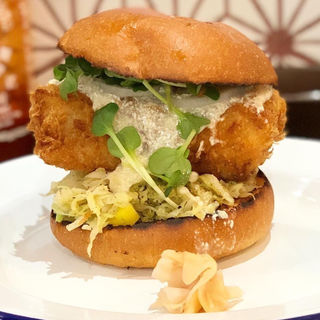 昆布〆フィッシュバーガー(デリファシャス)