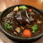 煮込みハンバーグ