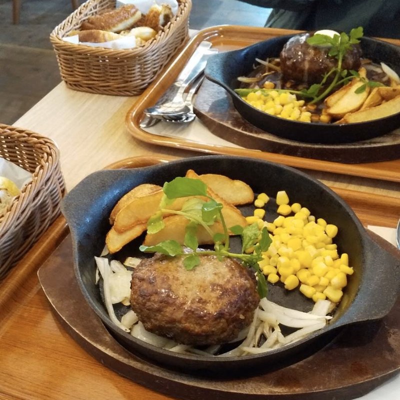 ハンバーグ（プレーン）(グランディール北名古屋店)