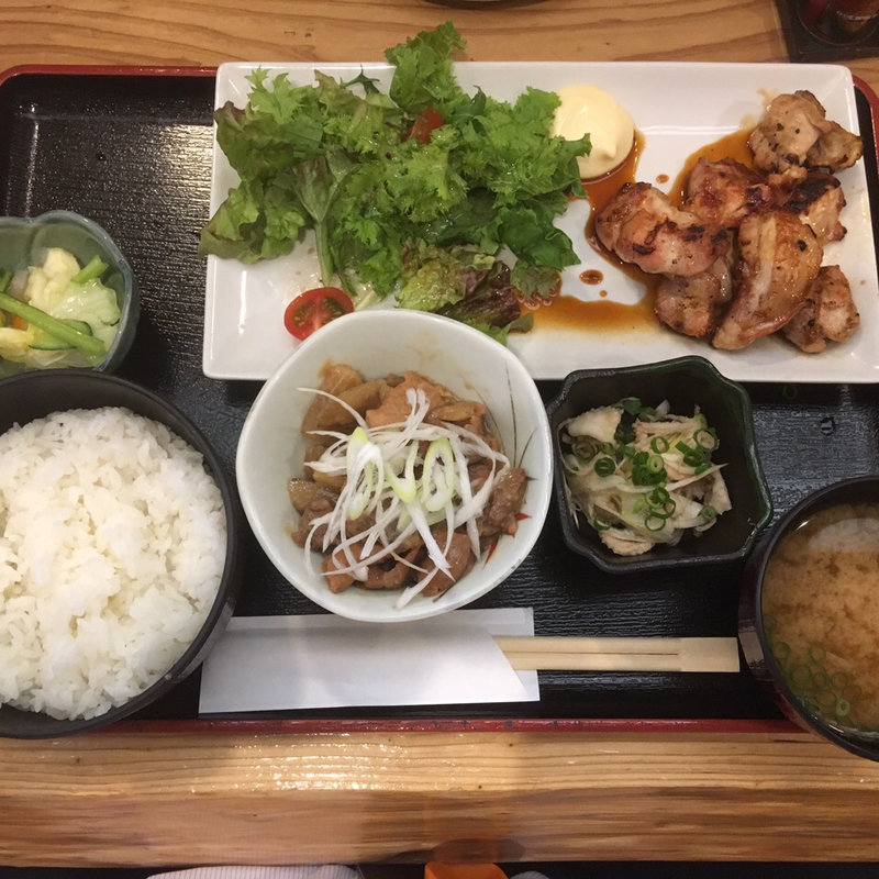 鶏もも炭火焼定食(鶏寛 仙台店)