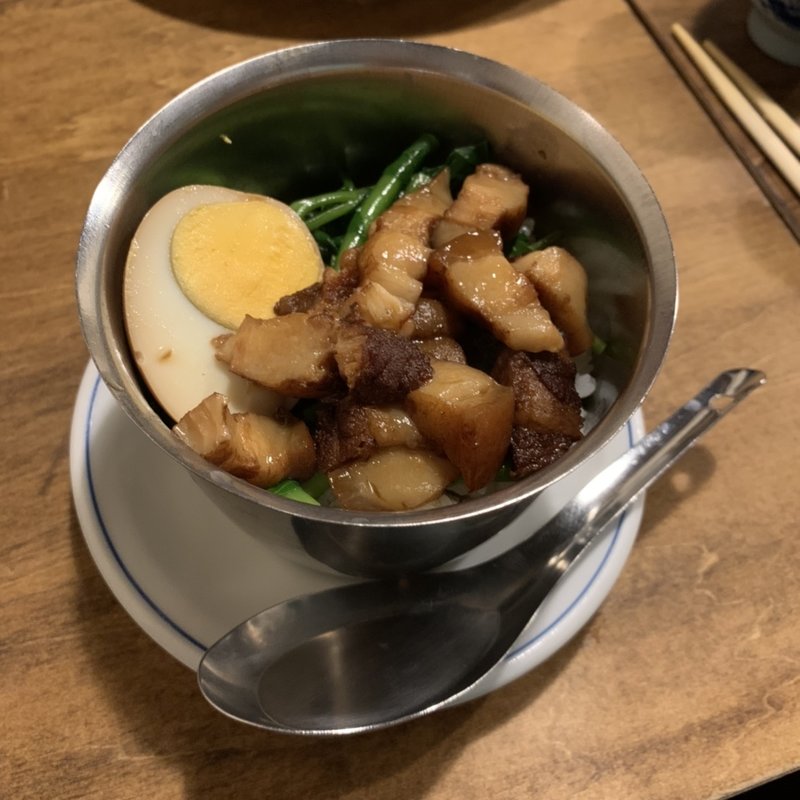 魯肉飯(亜州界世)