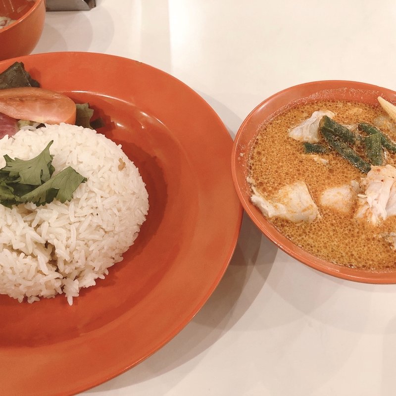 イエローチキンカレー(MR.CHICKEN鶏飯店 五反田店)