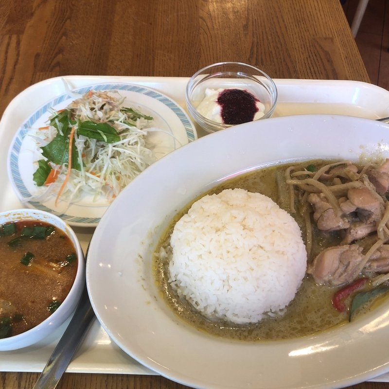 グリーンカレー(タイ料理クルンテープ本店)