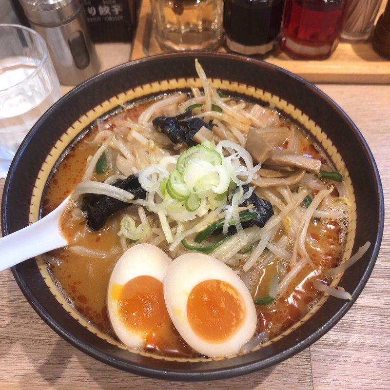 味噌（オロ）(北海道らーめん 味八)