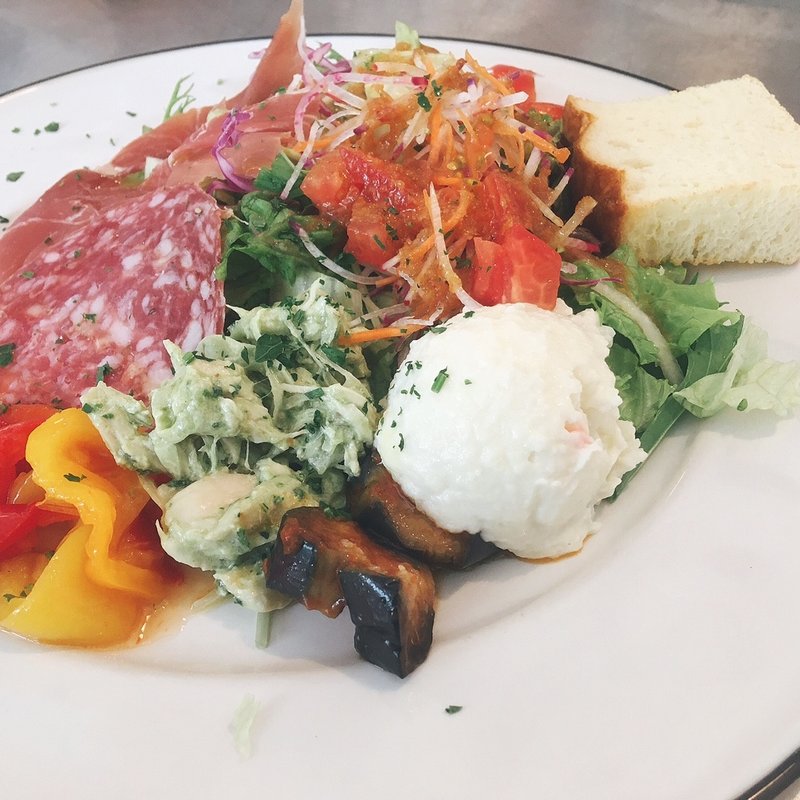 サラダランチ(HOTEL　EMANON （ホテルエマノン）)