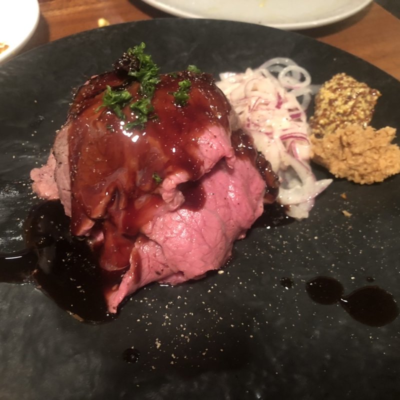 塊肉ロースト　サーロイン(ブリューパブ テタールヴァレ / Brewpub Têtard Vallée)