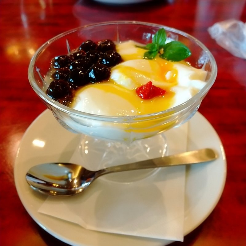 杏仁マンゴータピオカ(杏仁豆腐)(中国料理 天府)