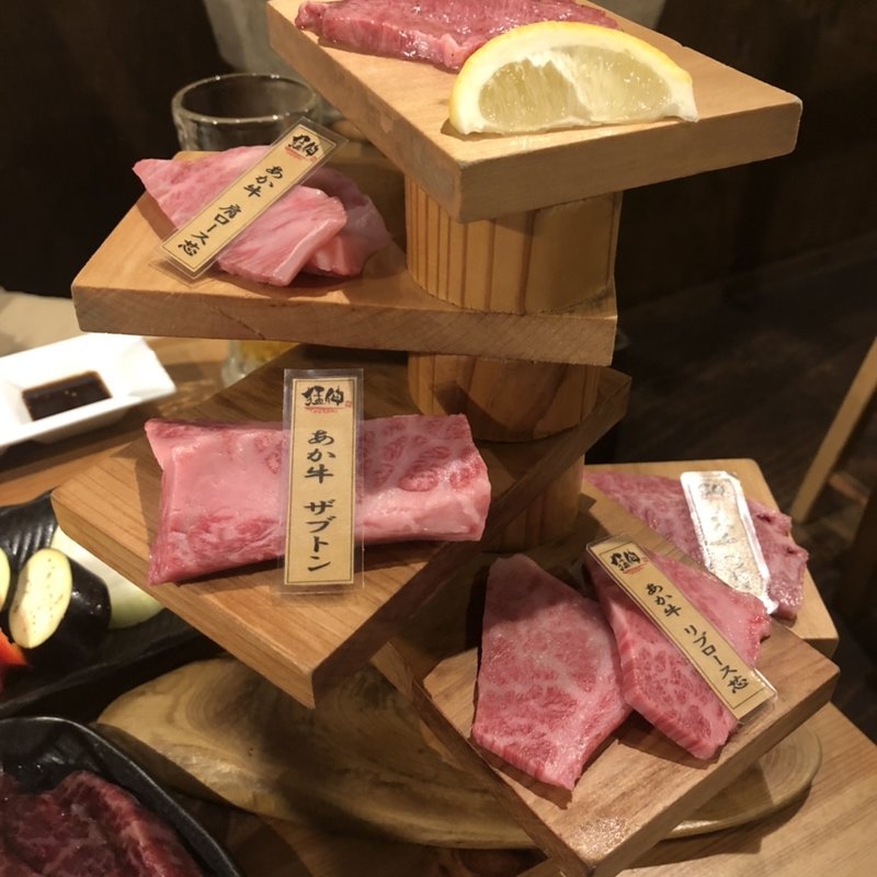 特選牛の5種階段盛り(炉端 肉焼き処 猛伸（たけし）)