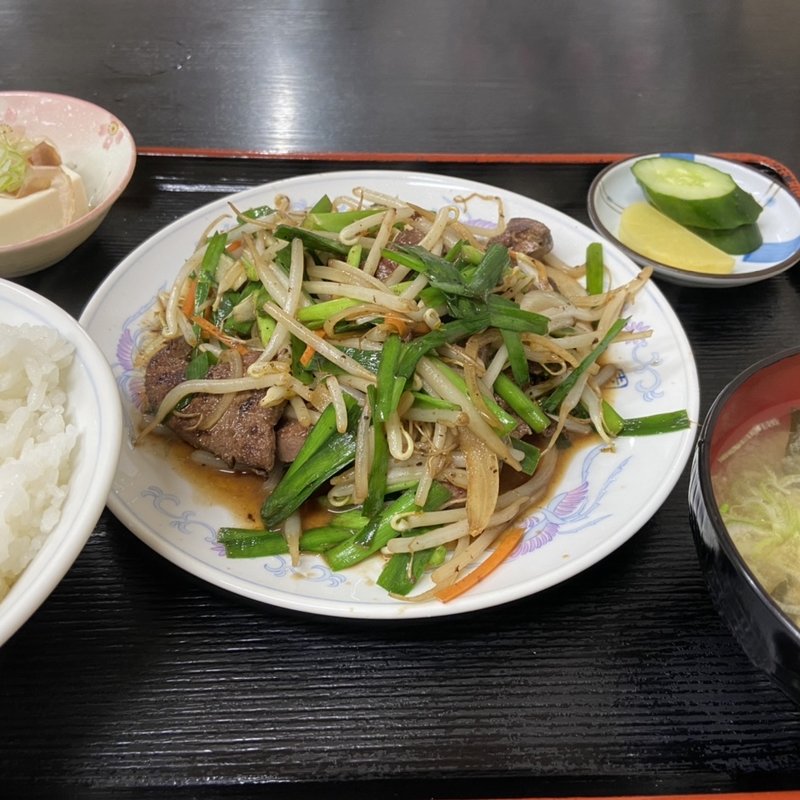 レバニラ炒め定食(品香園)