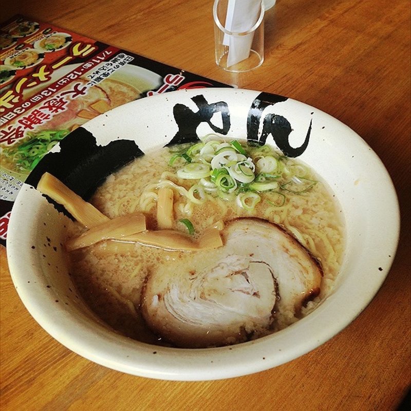 背脂麺(ラーメンちゃん 朝日本店 )