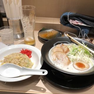 丸鶏ラーメン(江南 JRセントラルタワーズ店)