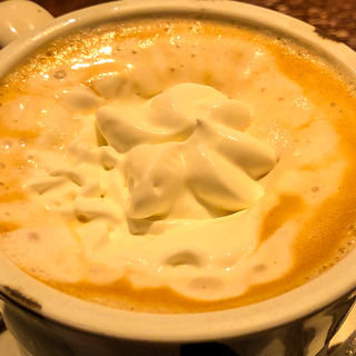 ウィンナコーヒー(カフェ・ミヤマ 中野ブロードウェイ店 （Cafe MIYAMA）)