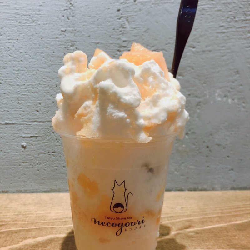 飯岡メロン全開レアチーズ(トウキョウ シェイブアイス ネコゴオリ (Tokyo Shave Ice necogoori))