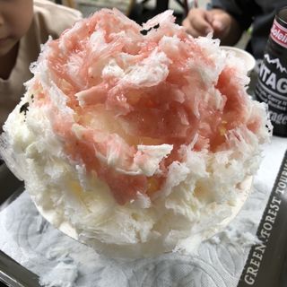 いちごやさんの苺練乳(ウンジョウ コーヒー （UNJYO coffee）)