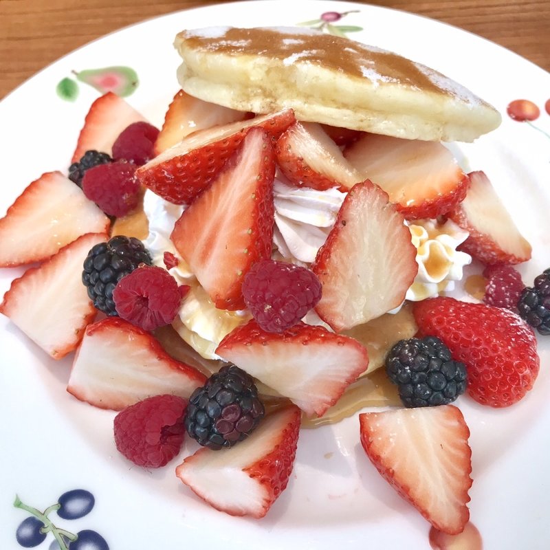 苺のパンケーキ(果実園リーベル 目黒店)
