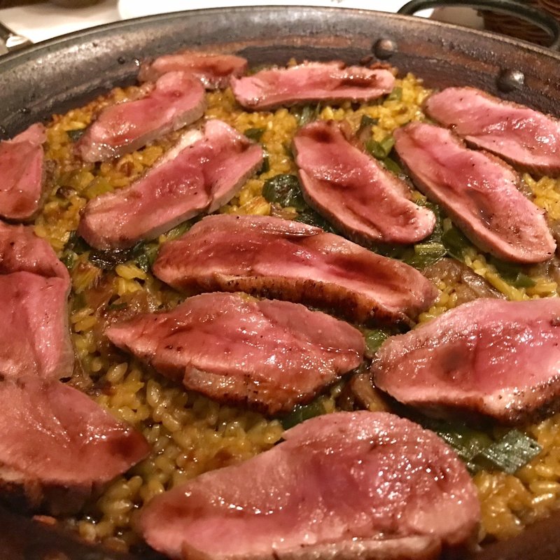 鴨肉とポルチーニ茸のパエリア(アロセリア ラ パンサ)