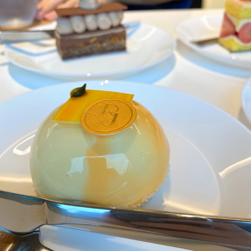 エキゾチックココ(ラ・ローズ・ジャポネ （La Rose des Japonais）)