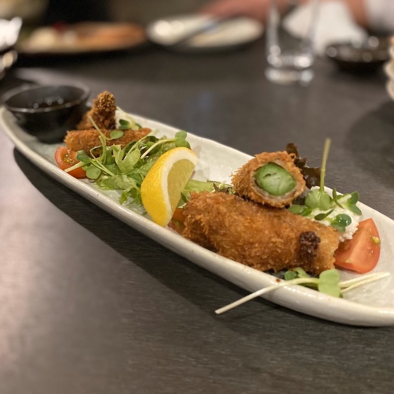 アスパラ肉巻きフライ(酒家旬采　じざ （和食　じざ）)