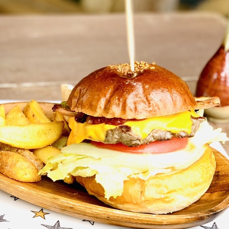 チーズバーガー(ロカッセタンバ)