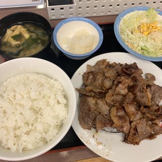 カルビ焼肉W(ダブル)定食(松屋 小滝橋通り店 （オタキバシドオリテン）)