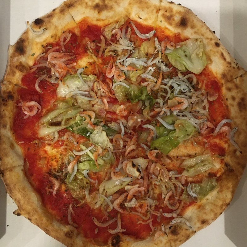 瀬戸内産シラスと桜海老のピッツァ(PIZZA SALVATORE CUOMO 三軒茶屋 （ピッツァサルヴァトーレクオモ）)