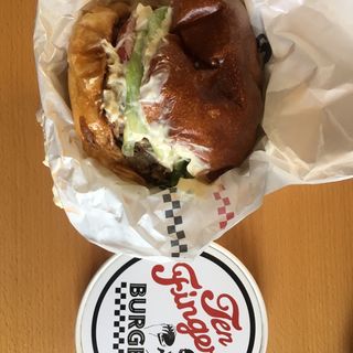 10ベーコンチェダーチーズトッピング(テンフィンガーズバーガー)