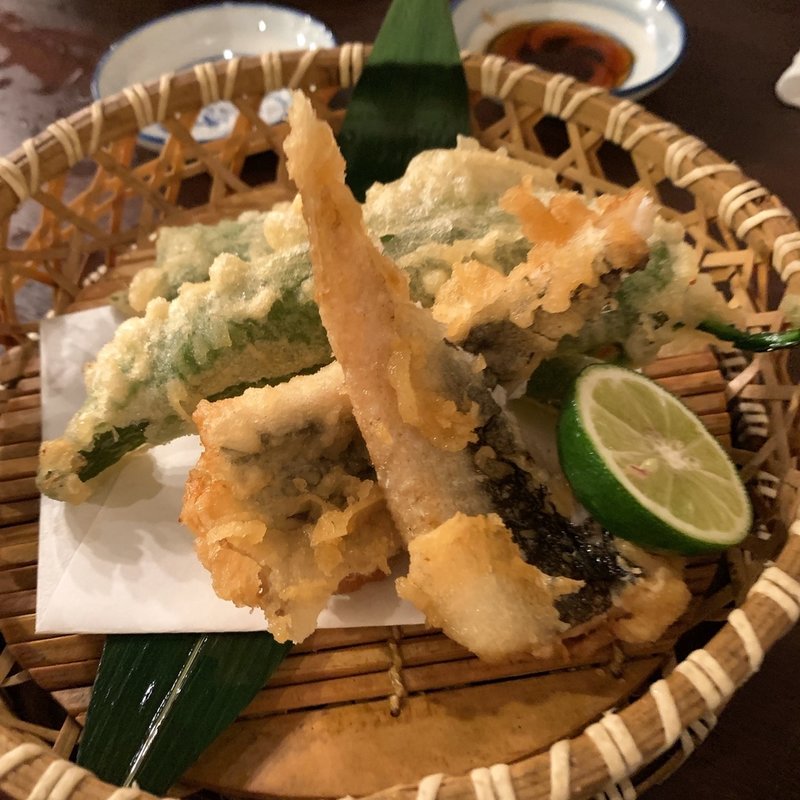 万願寺とうがらしとアナゴの天ぷら(こだわりもん一家 西葛西店 )