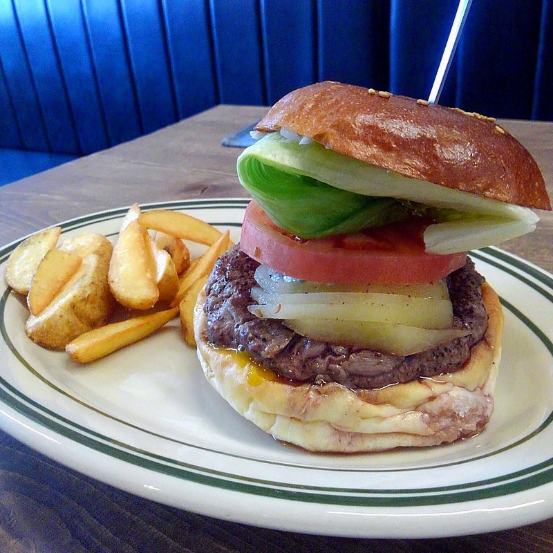 江刺りんごとゴルゴンゾーラバーガー(GROW)