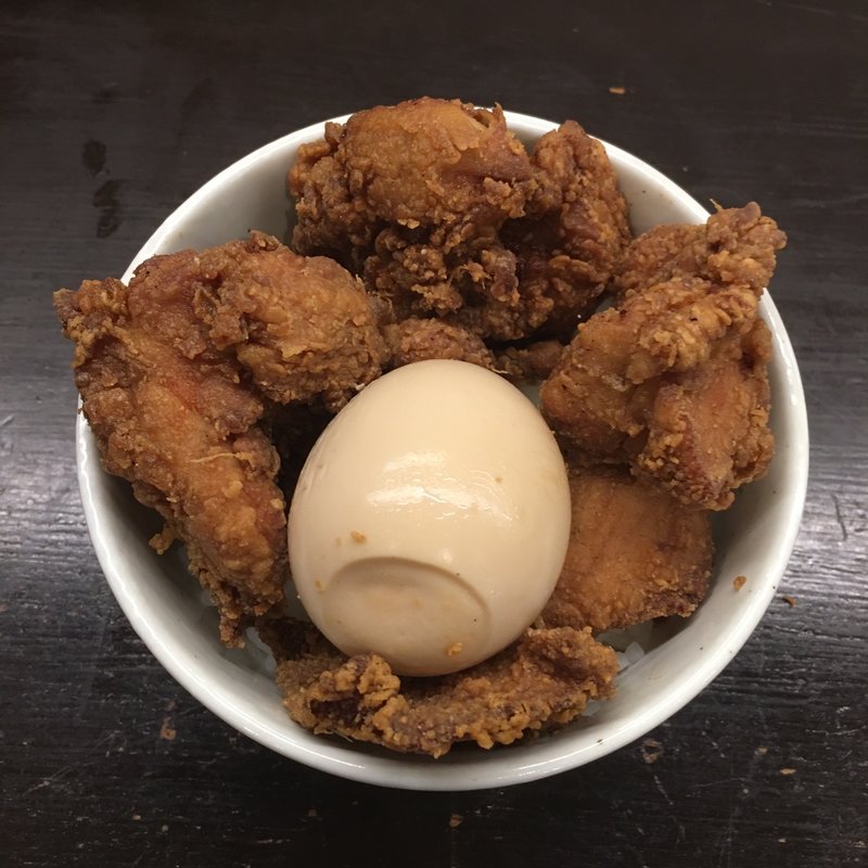 味玉唐揚げ丼(自作丼)(博多とんこつ 豚の足跡)