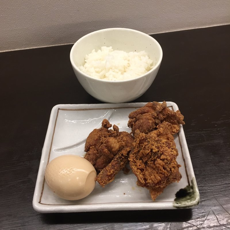 唐揚げセット＆味玉(博多とんこつ 豚の足跡)