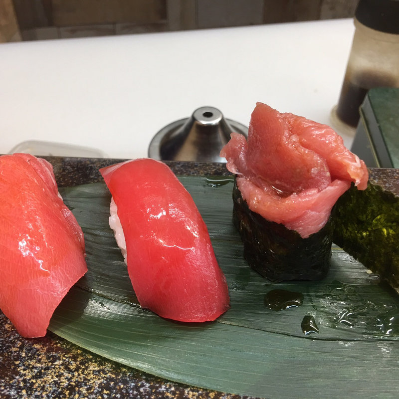 鮪3貫セット(仙令鮨 仙台駅３階店)