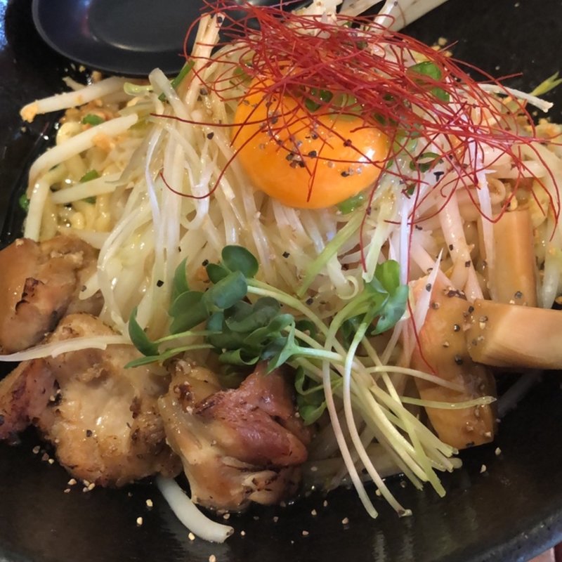 まぜそば　鶏(まぜそばかぐら)