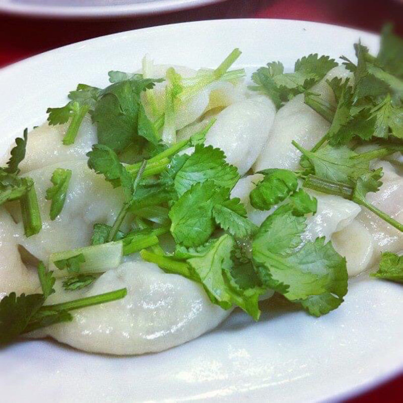 水餃子 (パクチーのせ)(餃子の店 蘭州)