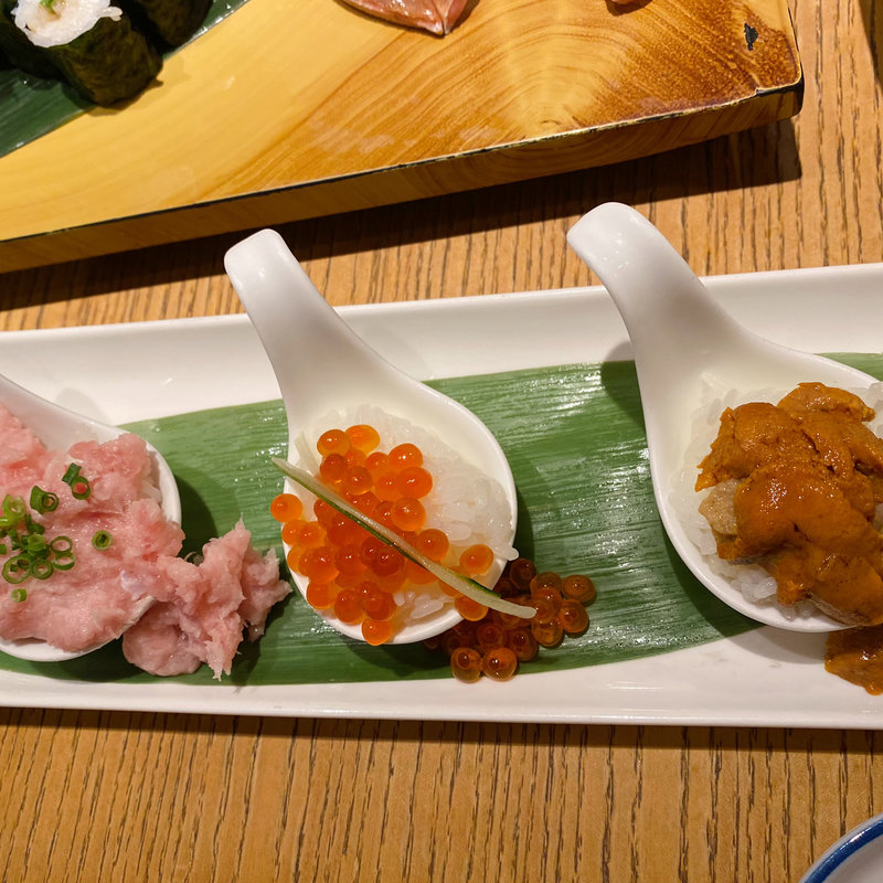 こぼれづくし(梅丘 寿司の美登利 吉祥寺店)