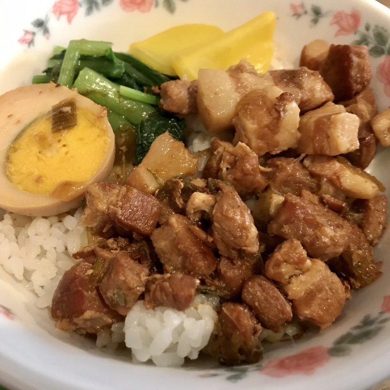 ルーロー飯(家豆花)