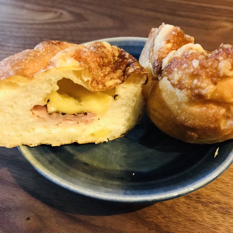 チーズベーコン(パンとエスプレッソと嵐山庭園『エスプレッソと』)