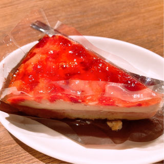 苺とチェリーのカスタードタルト(PRONTO新宿駅東口店)
