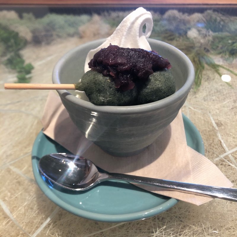 ソフトクリームw/DANGO(WIRED CAFE ルミネエスト新宿店)