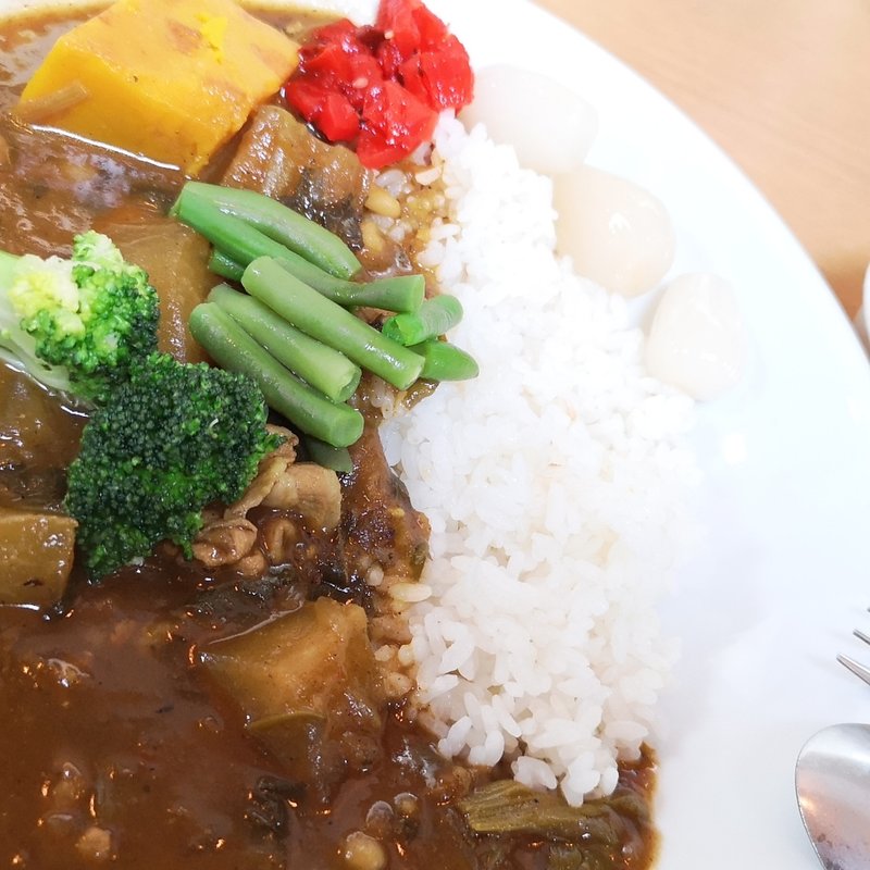 ほうれん草と大根の梅ポークカレー(カフェ デ カリー （Cafe de Curry）)