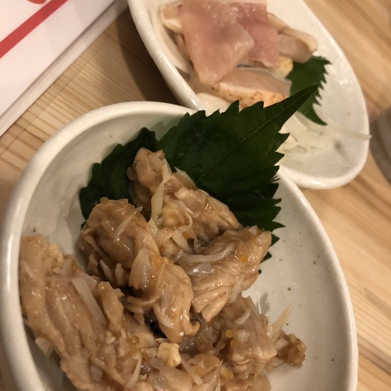 セセリの湯引き梅肉和え&むねたたき(ハッケン酒場 原田店)