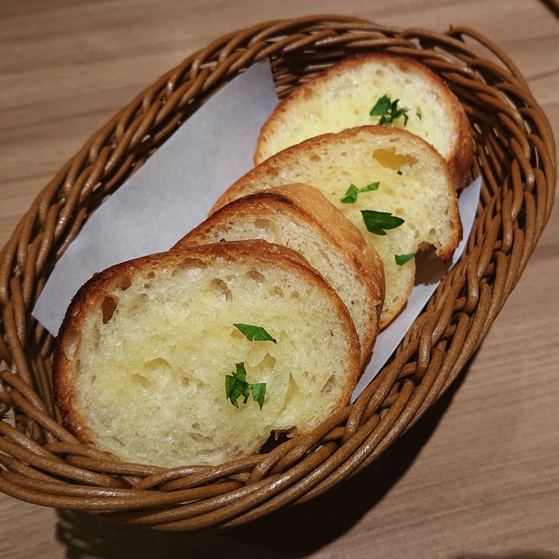 ガーリックトースト(ラパウザ アトレ川崎店)