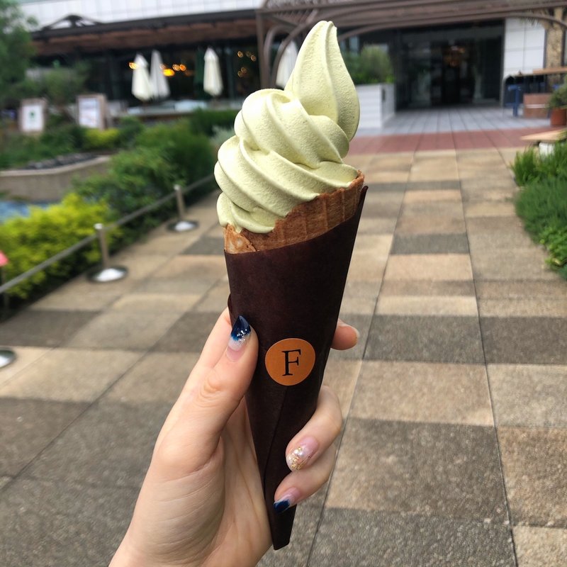 ティーソフトクリーム(FLAVÉDO ROOFTOP フラベド ルーフトップ)