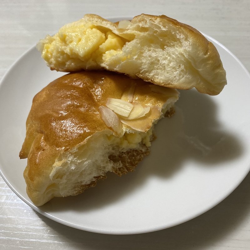 クリームパン(ピンポンパン)