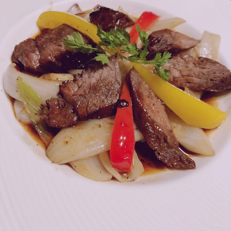 やわらか牛の赤ワインロースト(海風季 横浜関内店)