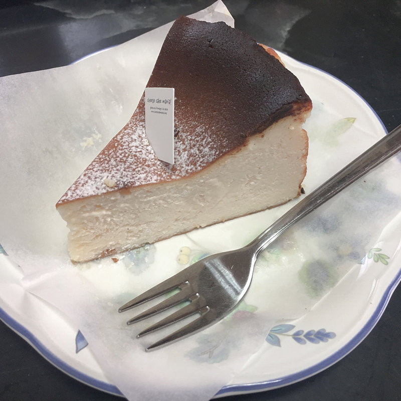 バスクチーズケーキ(チーズケーキマニア)