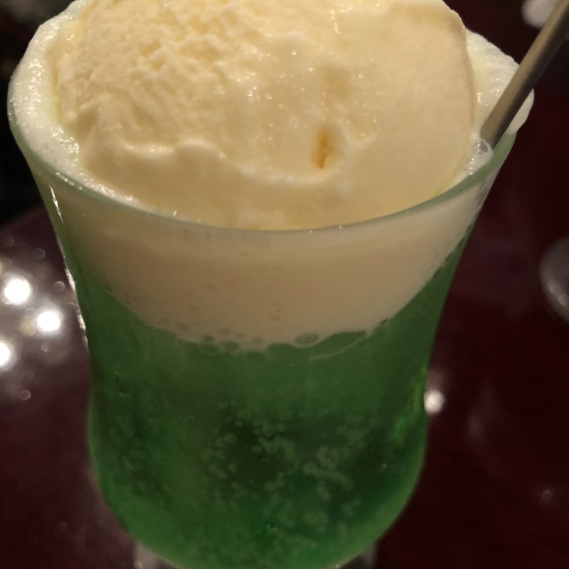 クリームソーダ(喫茶店 ペガサス)