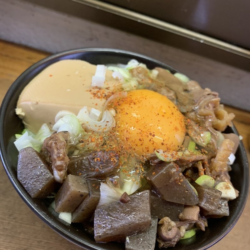 盛り合わせ＋煮込み豆腐＋生卵＋ライス(げんき )