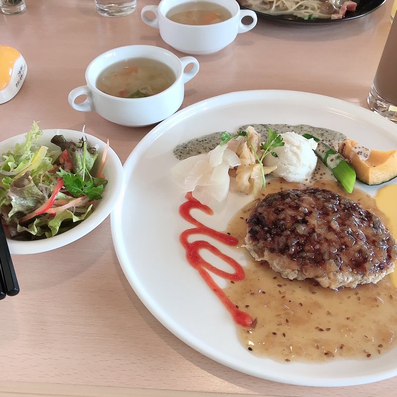 ハンバーグ(アンブロージャ )